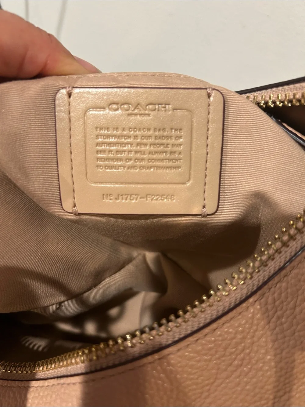 Coach East/West Harley Leather Hobo Bag Style#F22548 EUC